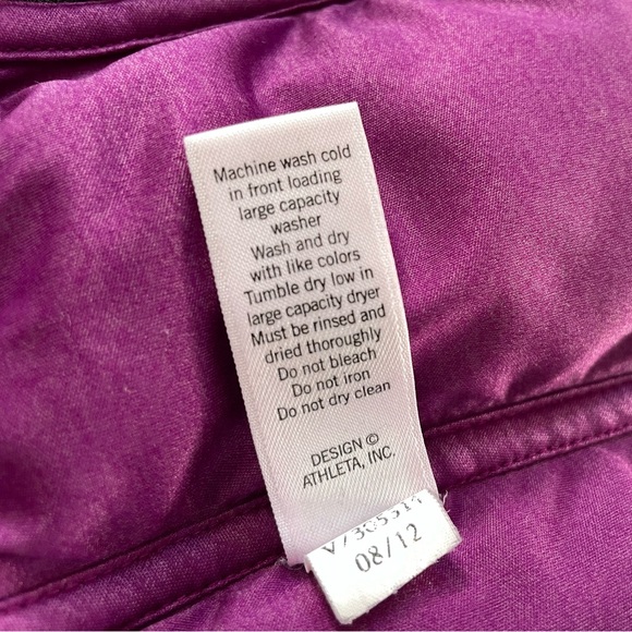 Puffer vest / jacket. Athleta Ruched down puffer jacket/vest with zip on sleeves - Picture 10 of 14